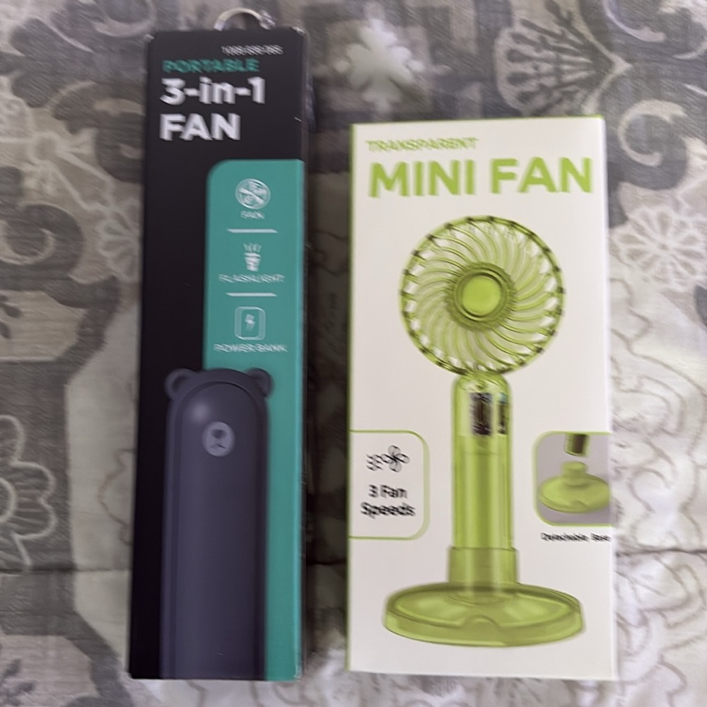 Portable 3 in 1 Fan, plus green mini fan.